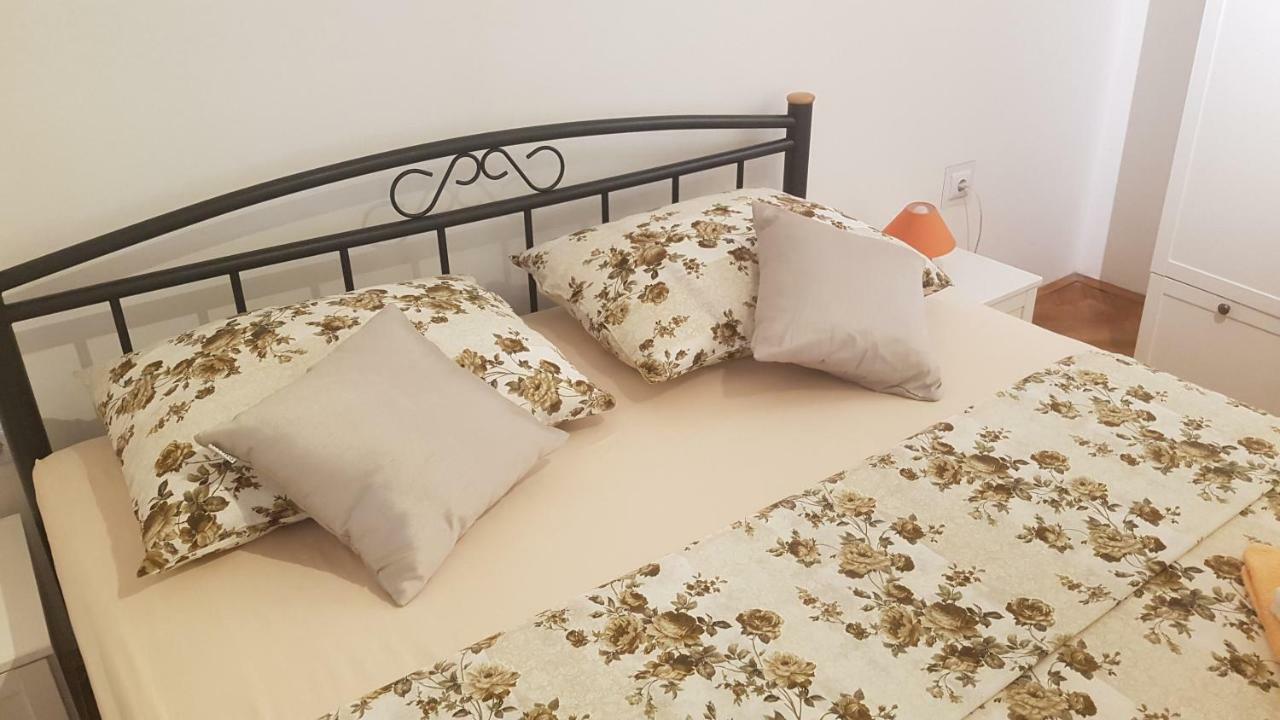 Apartment 22 オミシュ エクステリア 写真